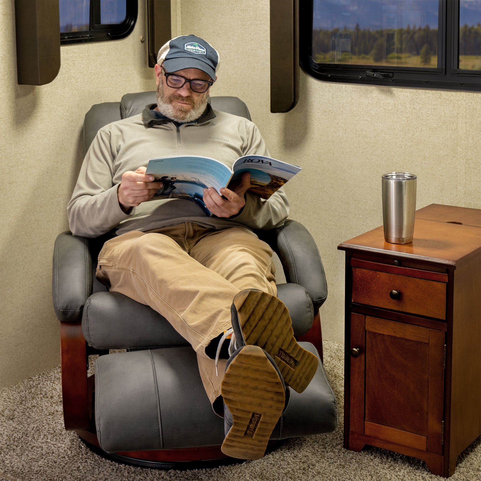 RecPro Charles 28" RV Euro Chair Recliner Modern RV Furniture Design